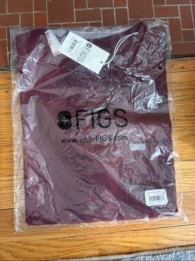 Figs Catarina Scrub Top Burgundy